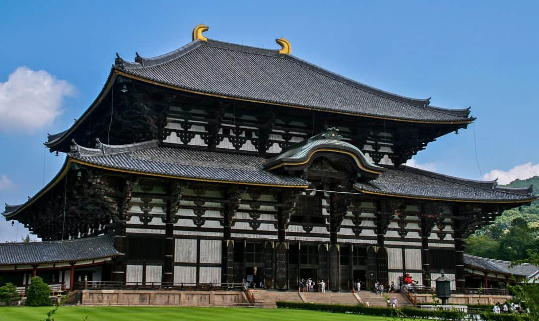 Todaiji temple in Nara, a must do in Japan